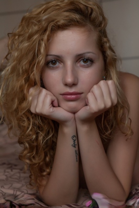 Elisa Tofana naked pictures #45